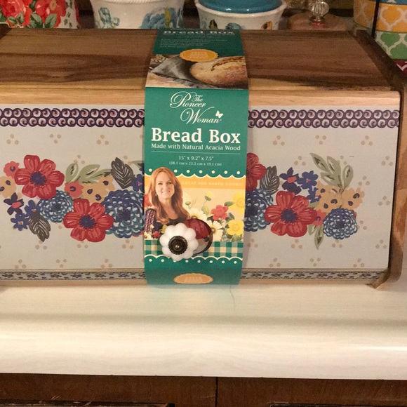 The Pioneer Woman Other - New Pioneer Woman bread box